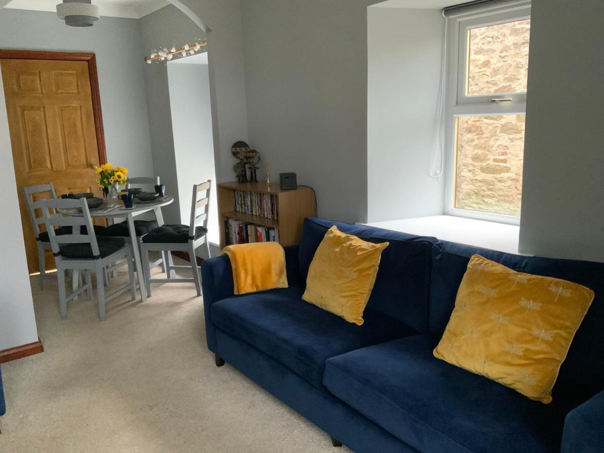 The Granary At Tinto Retreats, Biggar Is A Gorgeous 3 Bedroom Stone Cottage Wiston  Extérieur photo
